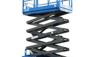 提升工作安全：定制剪叉式升降平臺服務木材加工行業(yè)