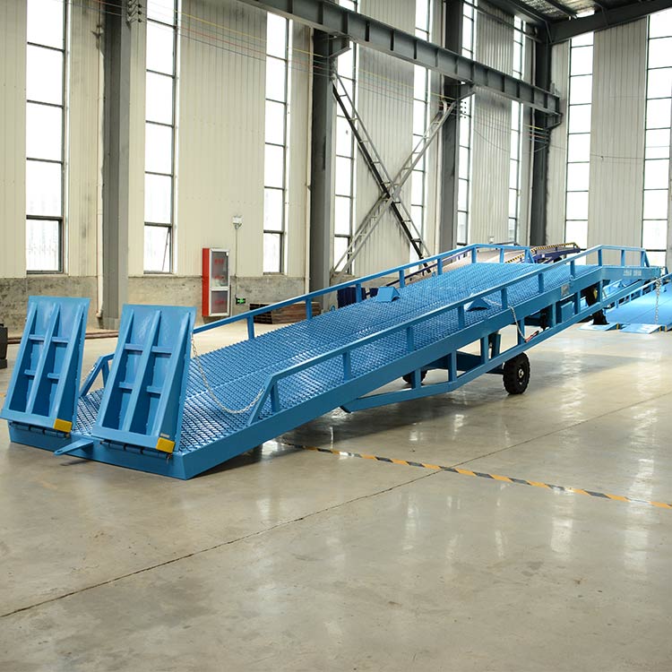 移動(dòng)登車(chē)橋 移動(dòng)登車(chē)橋